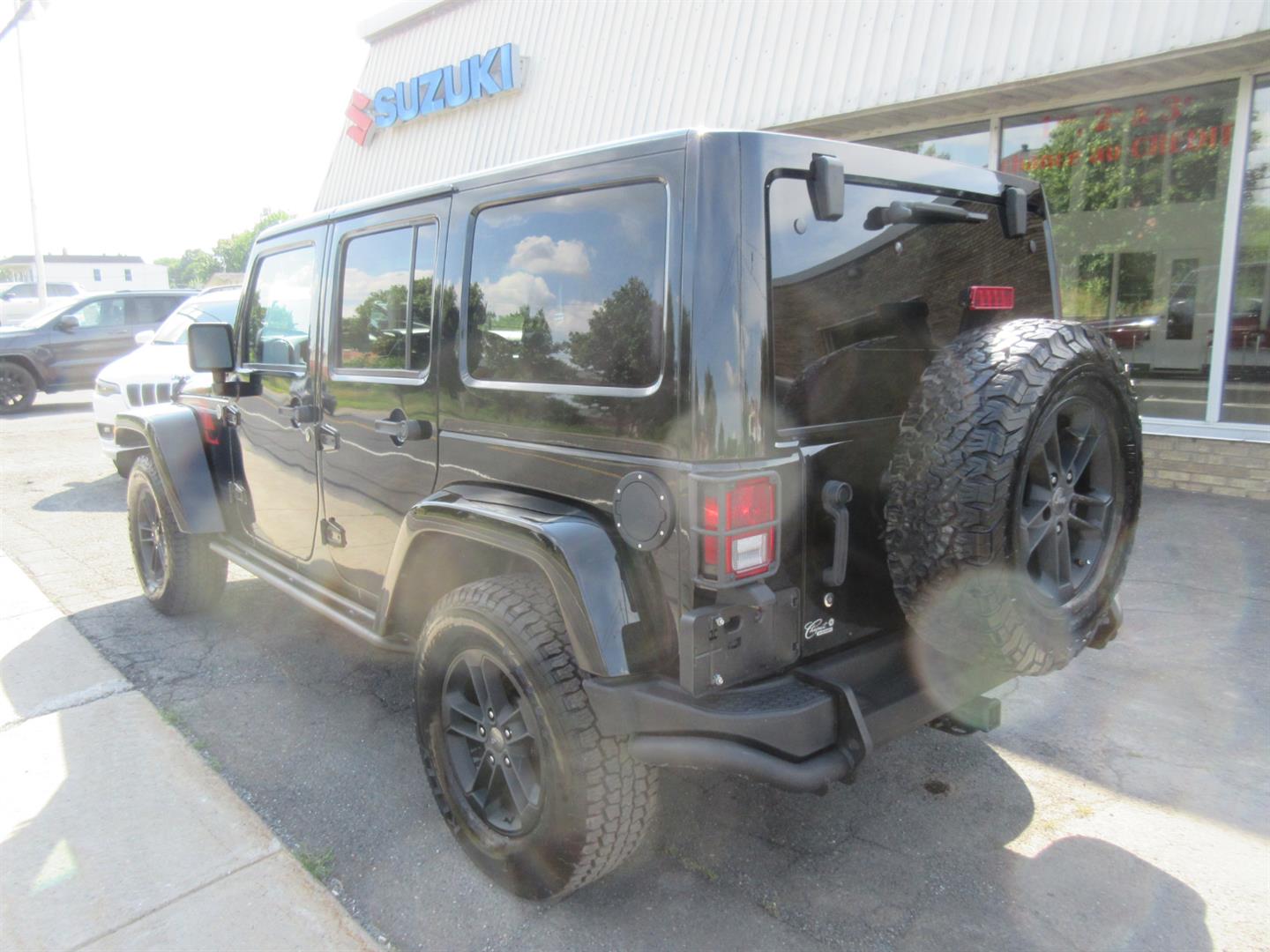 jeep Wrangler Unlimited 2017 - 8