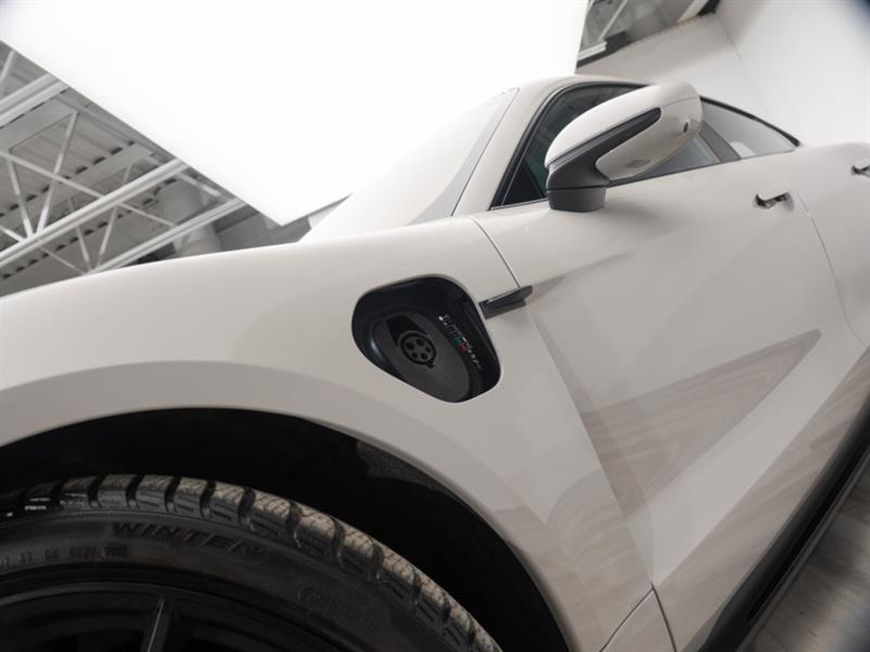 porsche Taycan 2023 - 8