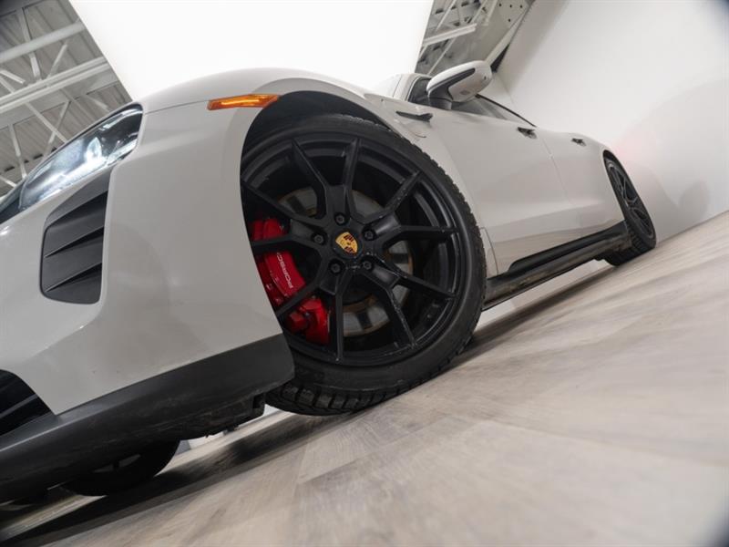 porsche Taycan 2023 - 9