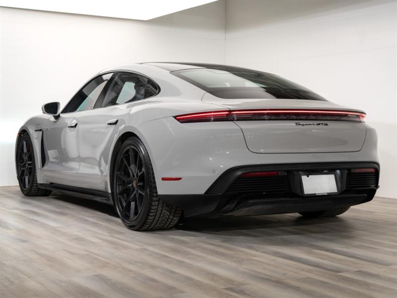 porsche Taycan 2023 - 10