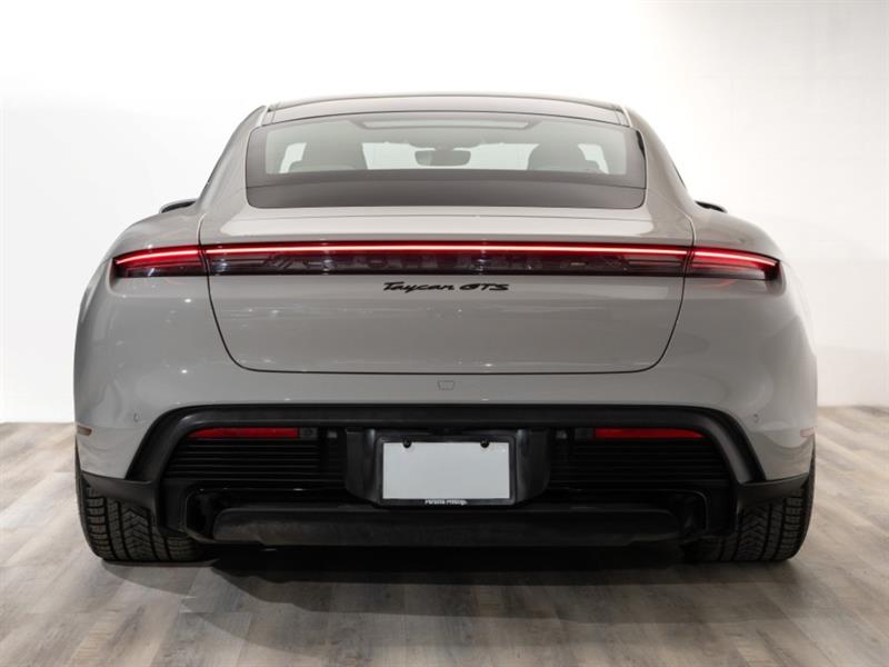 porsche Taycan 2023 - 11