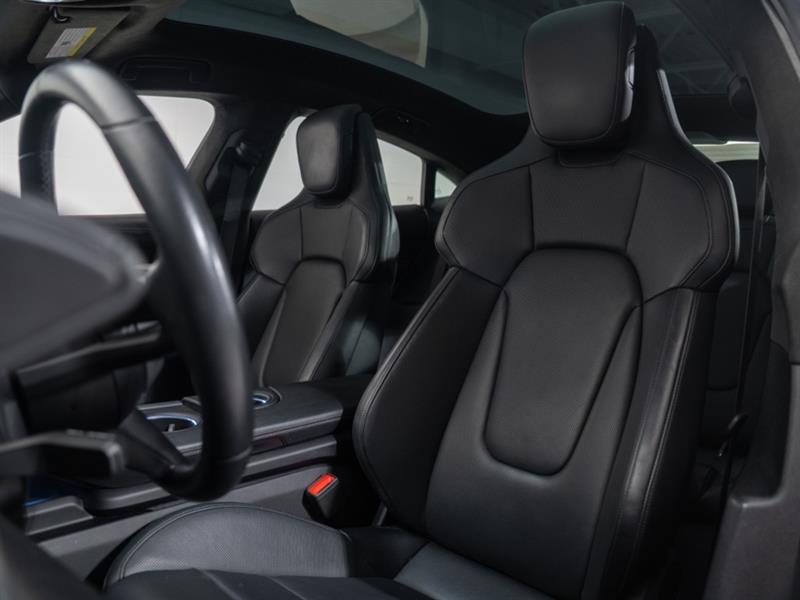 porsche Taycan 2023 - 18