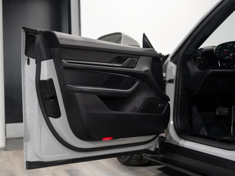 porsche Taycan 2023 - 22