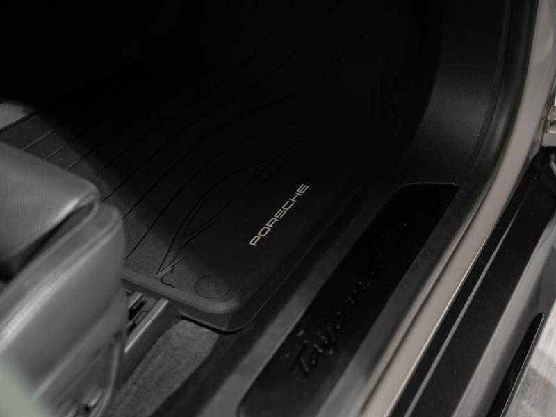 porsche Taycan 2023 - 34