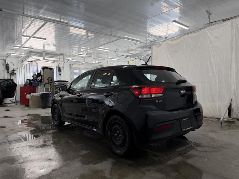 kia Rio 2021 - 4
