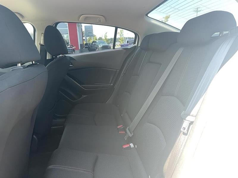 mazda Mazda3 2017 - 14