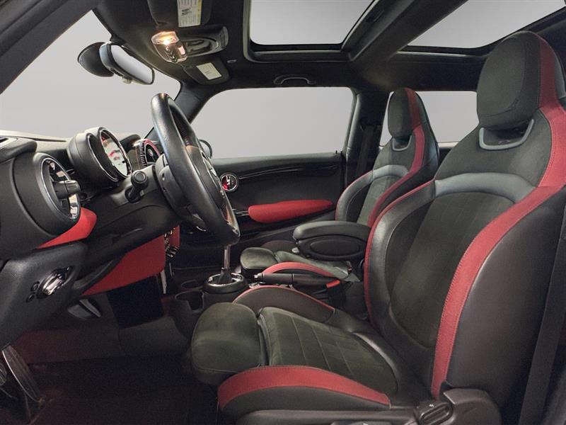 mini Hatchback 2019 - 9