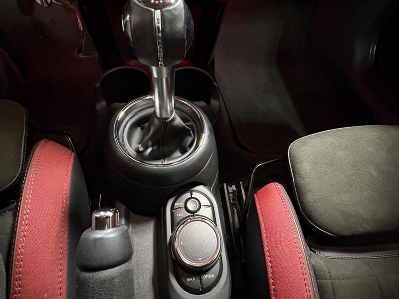 mini Hatchback 2019 - 14
