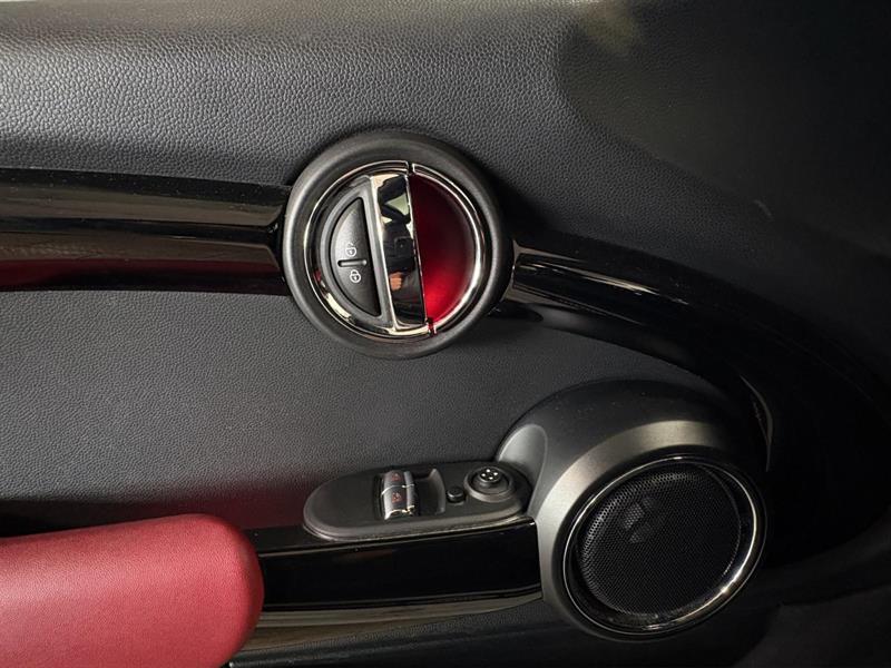 mini Hatchback 2019 - 16