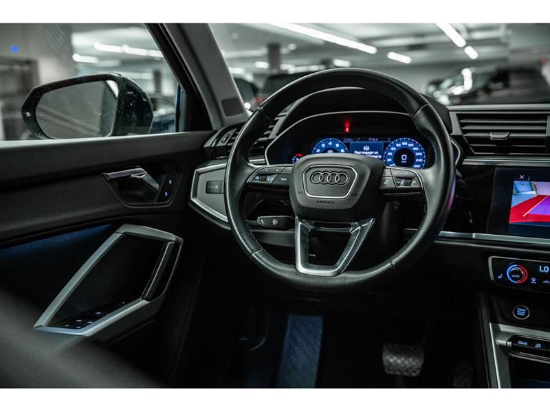 audi Q3 2021 - 27