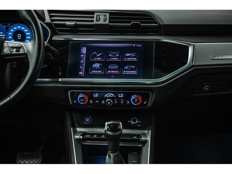 audi Q3 2021 - 28