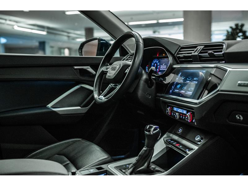 audi Q3 2021 - 29