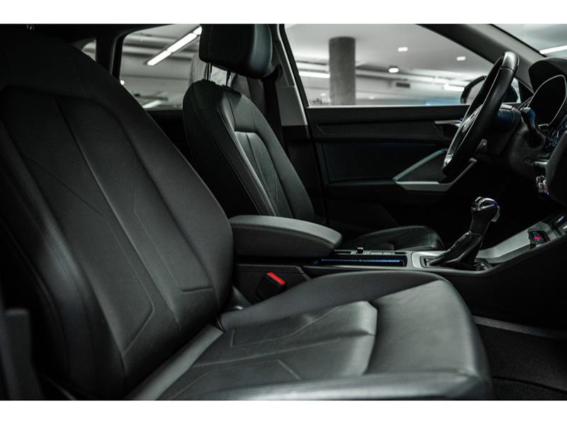 audi Q3 2021 - 30