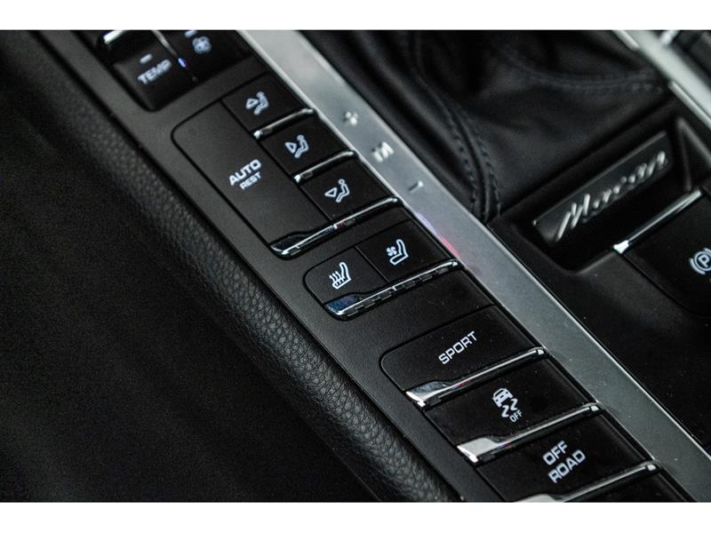 porsche Macan 2021 - 24
