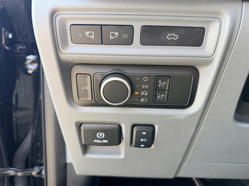 ford F150 Lightning 2024 - 17