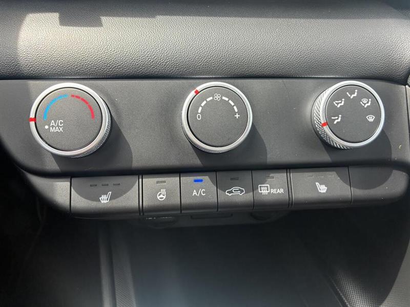 hyundai Elantra 2022 - 26