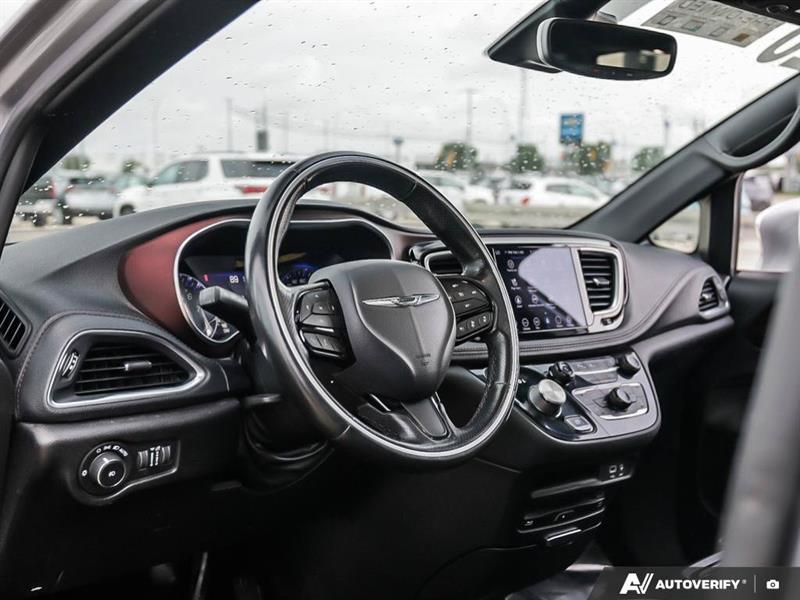 chrysler Pacifica 2020 - 7