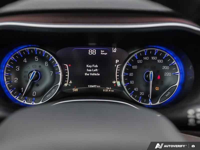 chrysler Pacifica 2020 - 9