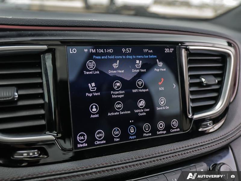 chrysler Pacifica 2020 - 16