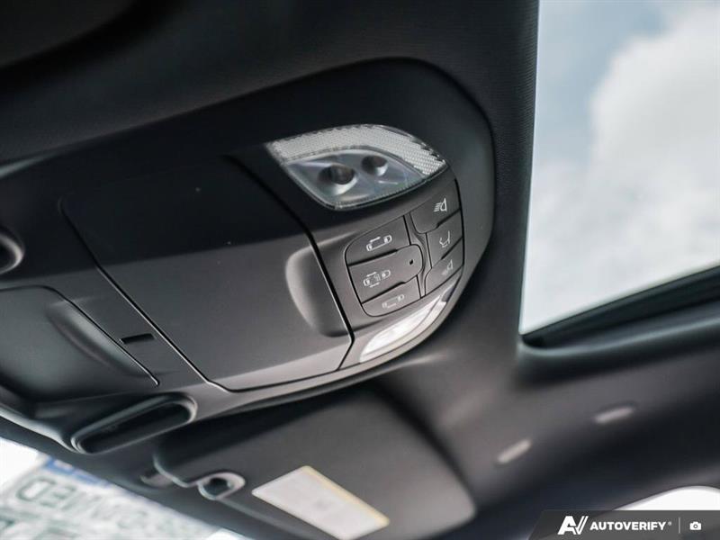 chrysler Pacifica 2020 - 17