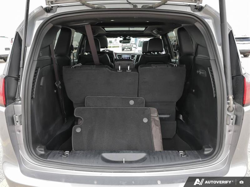 chrysler Pacifica 2020 - 24