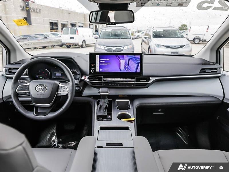 toyota Sienna 2025 - 27