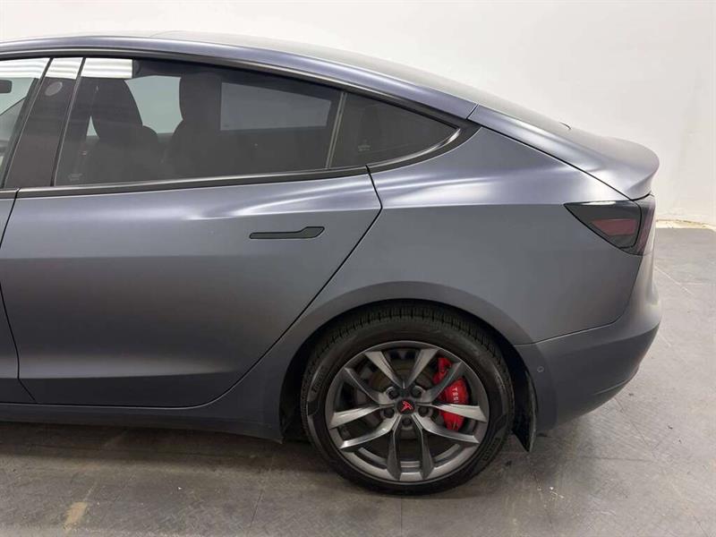 tesla Model 3 2022 - 4