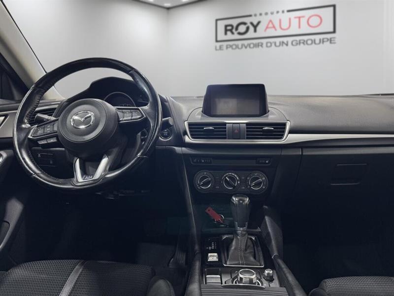 mazda Mazda3 2018 - 9
