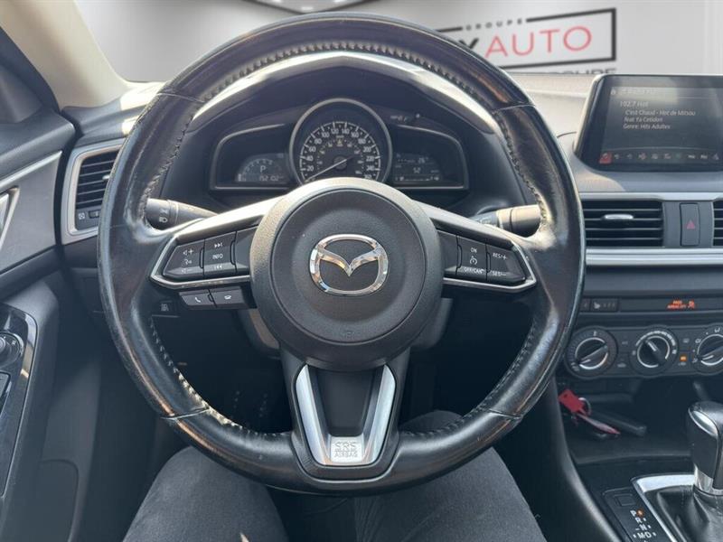 mazda Mazda3 2018 - 10