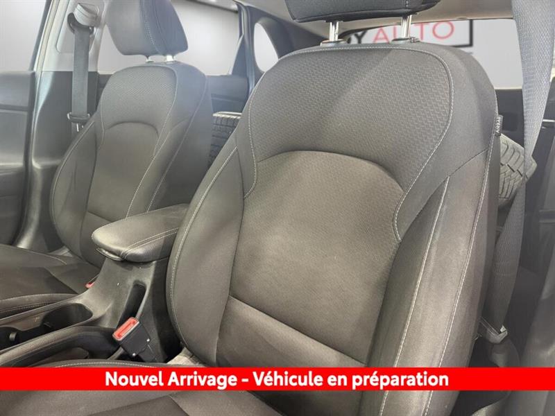 hyundai Elantra GT 2018 - 3