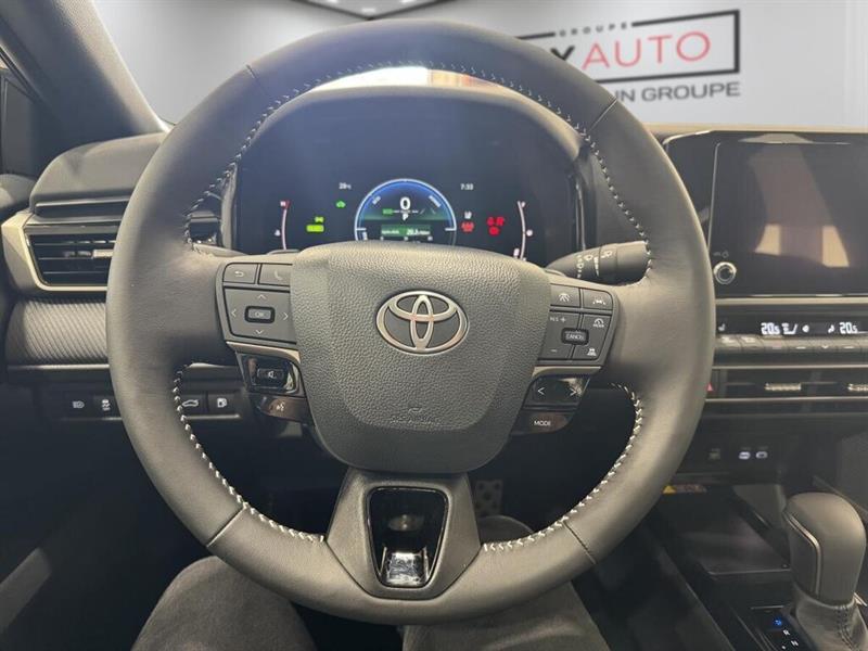 toyota Camry Hybrid 2025 - 10