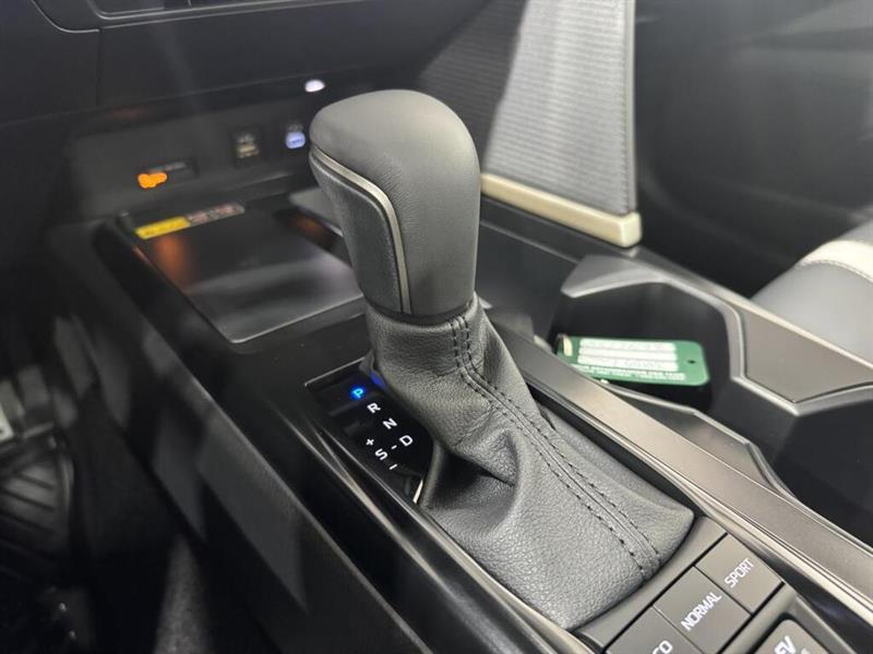 toyota Camry Hybrid 2025 - 14