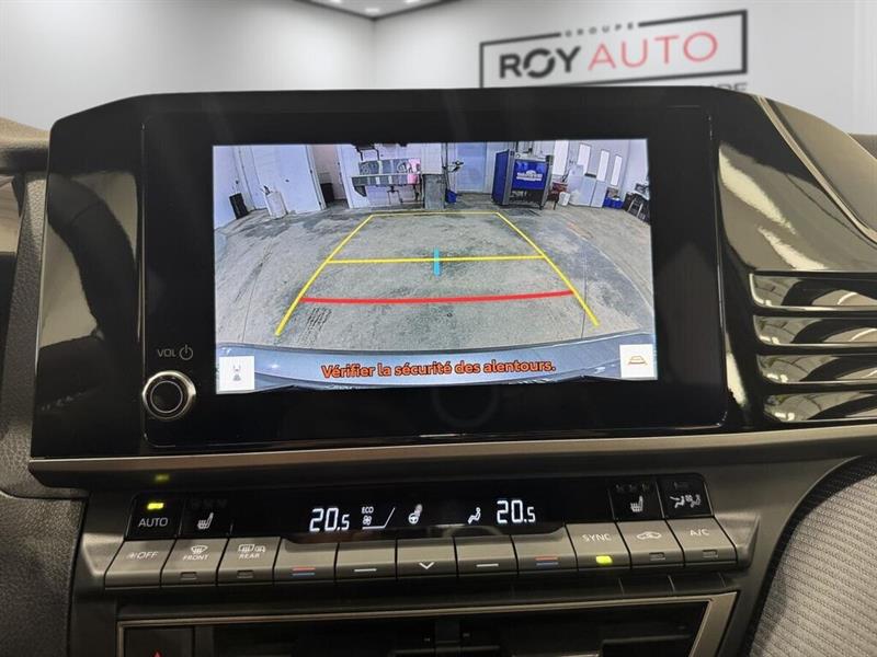 toyota Camry Hybrid 2025 - 17