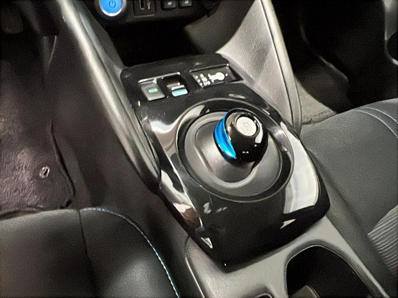 nissan LEAF 2022 - 13
