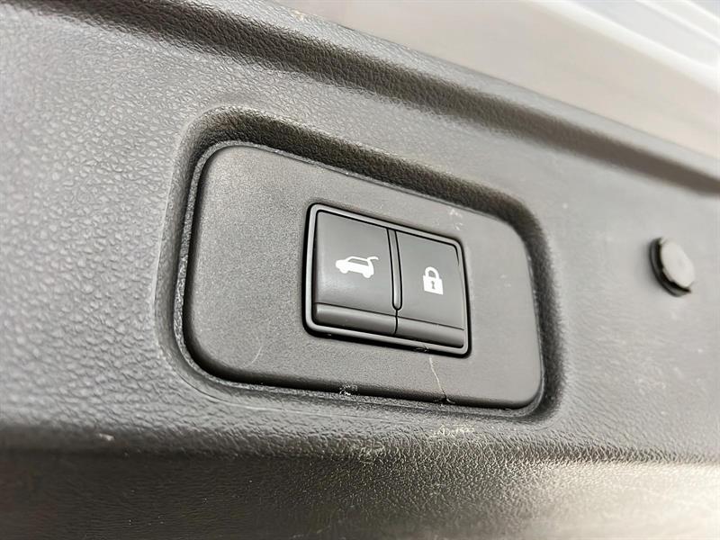 nissan Pathfinder 2023 - 16