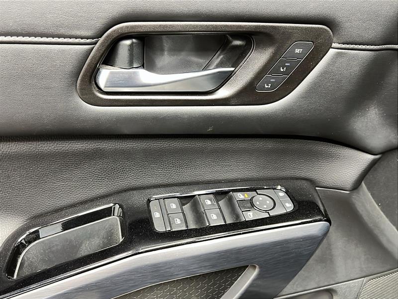 nissan Pathfinder 2023 - 26
