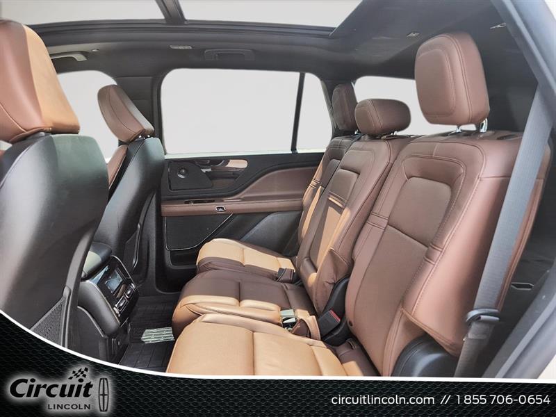 lincoln Aviator 2023 - 8