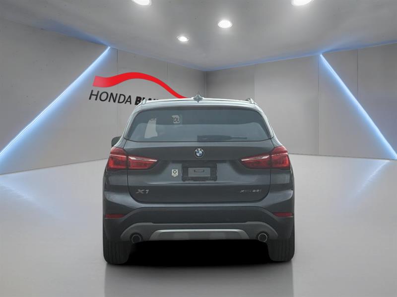 bmw X1 2019 - 9