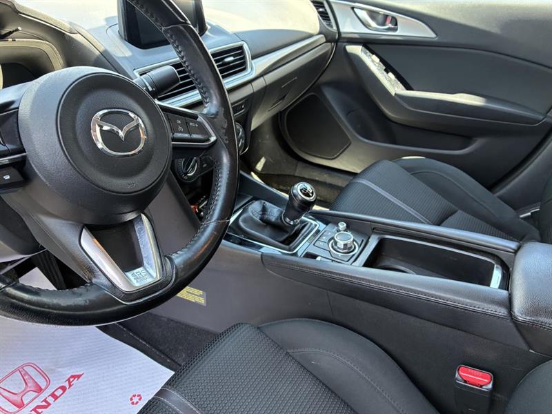 mazda Mazda3 2018 - 14