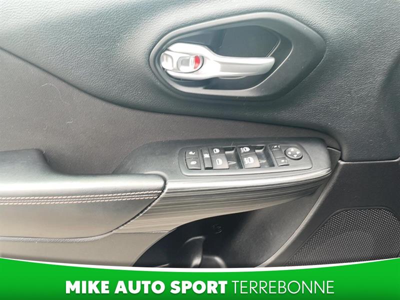 jeep Cherokee 2015 - 10