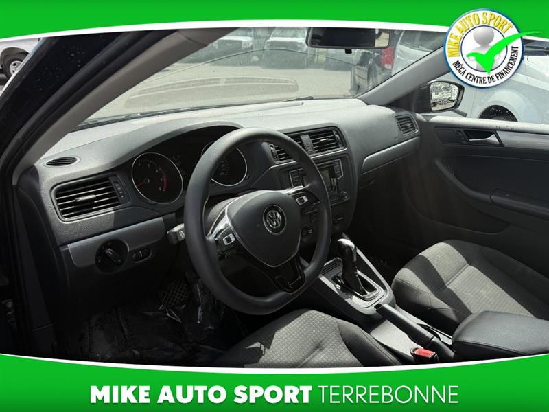 volkswagen Jetta 2017 - 13