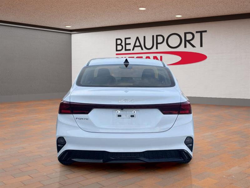 kia Forte 2023 - 3
