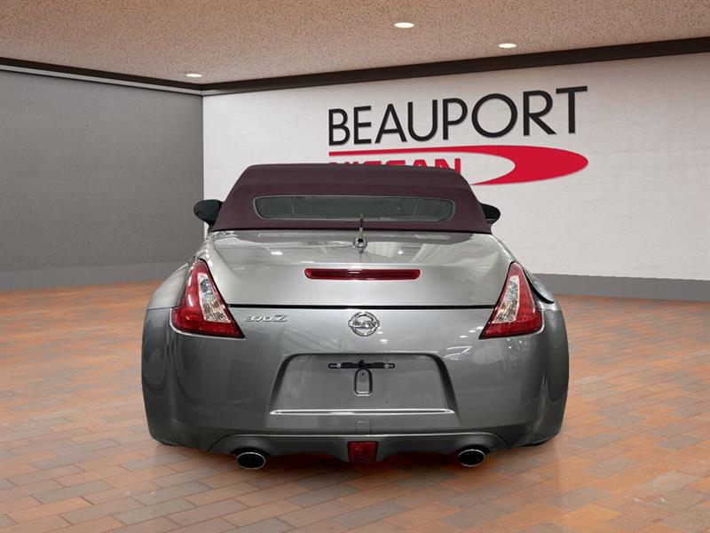 nissan 370Z 2010 - 3