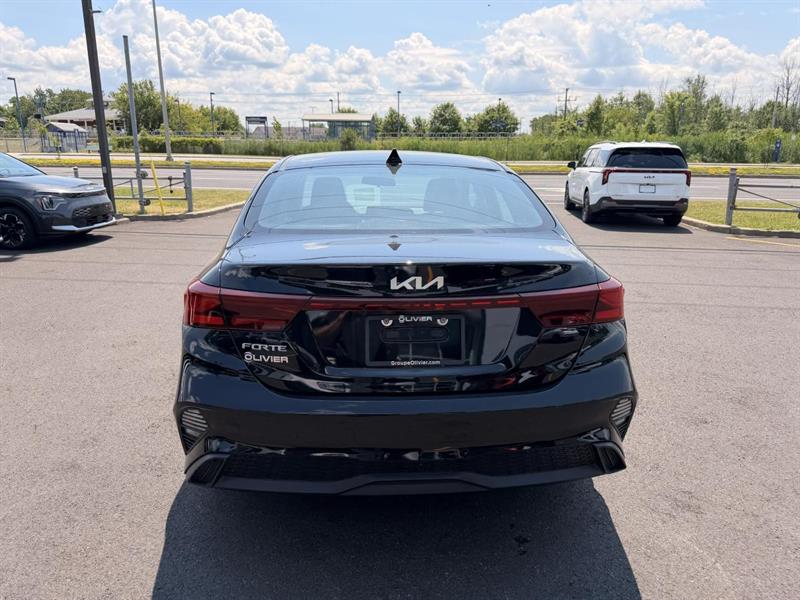 kia Forte 2023 - 9