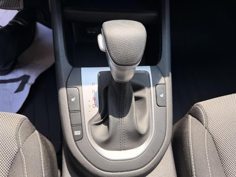 kia Forte 2023 - 29