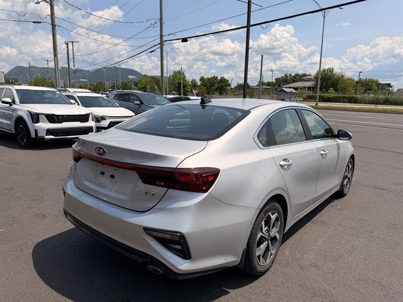 kia Forte 2020 - 9