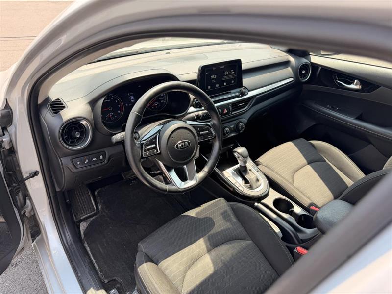 kia Forte 2020 - 10