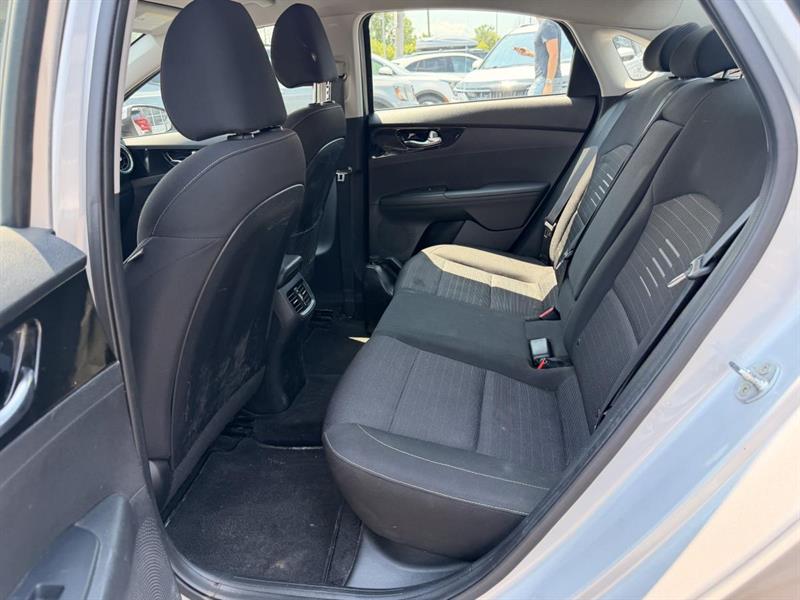 kia Forte 2020 - 28