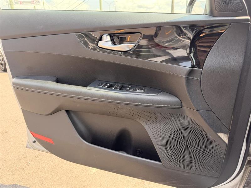 kia Forte 2020 - 29
