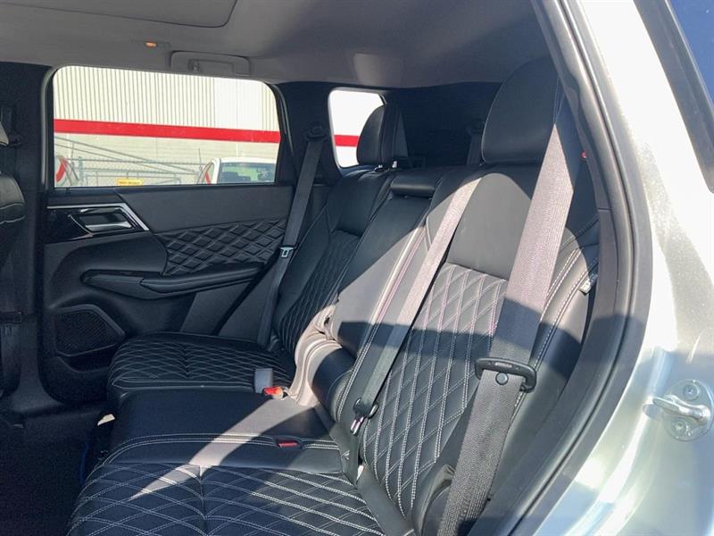 mitsubishi Outlander PHEV 2024 - 33